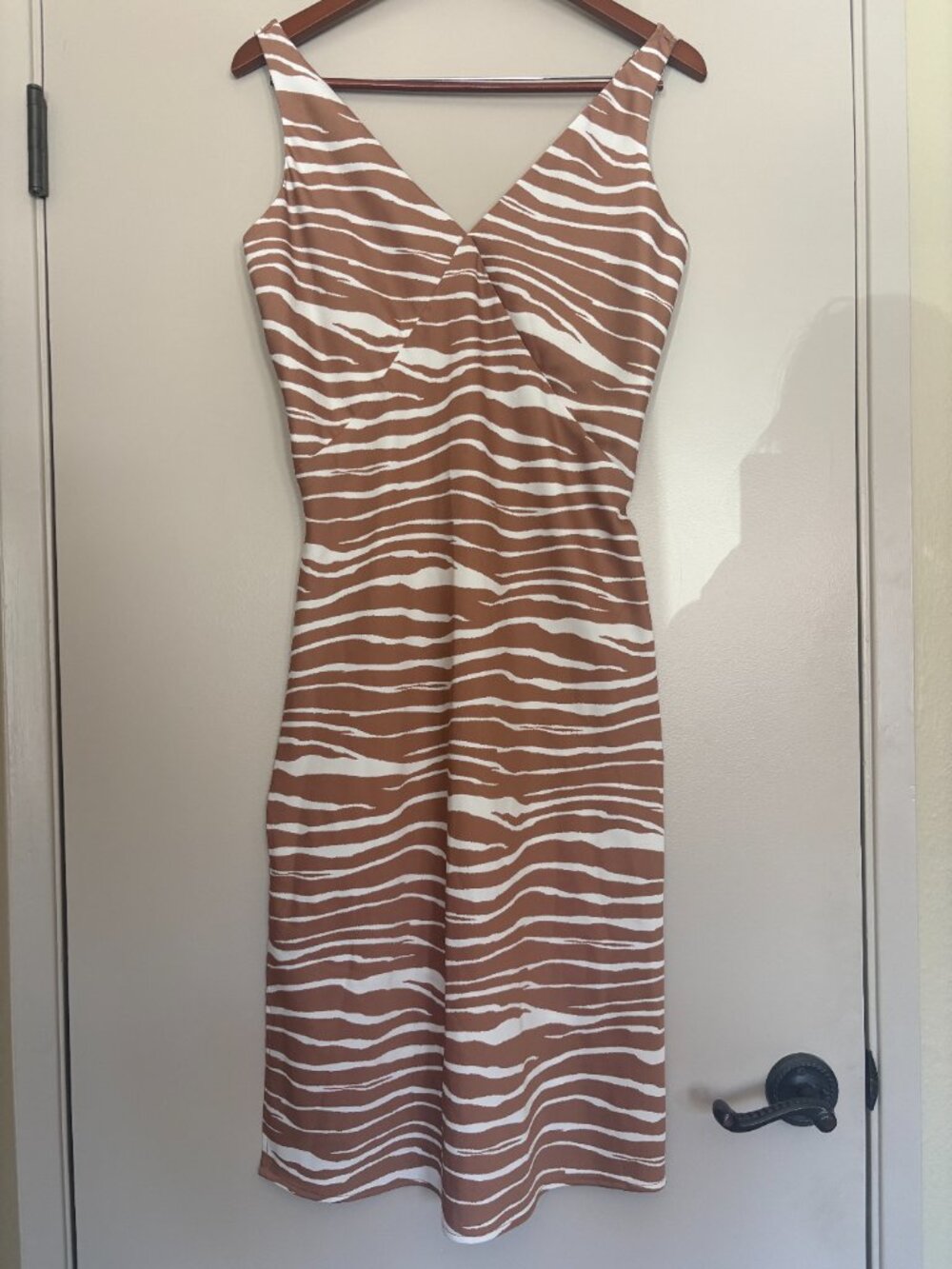 A New Day Brown & White Abstract Stripe Sleeveless Dress – Small